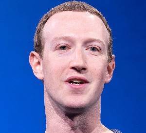 Марк Цукерберг - Основателя «Facebook» обвинили в антисемитизме - isra.com - Израиль