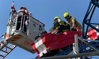 Восемь детей оказались в ловушке на четырехметровой высоте. На помощь прибыли пожарные - 7kanal.co.il