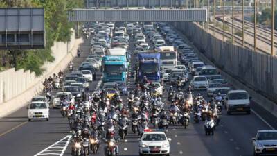 Минфин предлагает брать плату с мотоциклов за въезд в Тель-Авив - vesty.co.il - Израиль - Тель-Авив - Лондон - Сингапур - Стокгольм