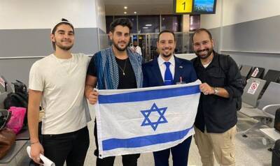 Яир Лапид - Благодаря помощи посольства Израиля в Нигерии удалось вызволить трех израильских кинематографистов - 7kanal.co.il - Израиль - Нигерия