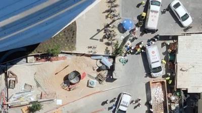 В центре Тель-Авива при падении с большой высоты погиб строитель - vesty.co.il - Израиль - Тель-Авив