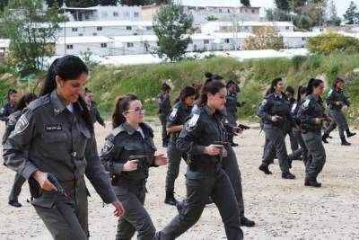 Амир Коэн - Израиль бьет рекорды по количеству женщин-офицеров в пограничной полиции - cursorinfo.co.il - Израиль