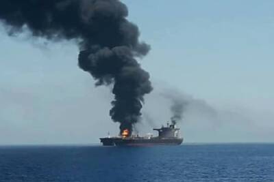 Нафтали Беннет - Офер Эяль - Израиль обвинил Иран в нападении на судно Mercer Street - mk.ru - Израиль - Иран - Сша
