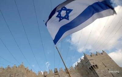 Яир Лапид - Израиль назвал "антисемитским и аморальным" новый закон в Польше - korrespondent.net - Израиль - Украина - Варшава - Польша