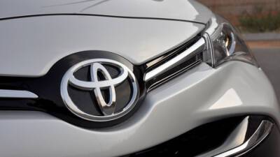 Концерн Toyota резко сокращает выпуск популярных моделей: что будет с ценами в Израиле - vesty.co.il - Израиль - Япония