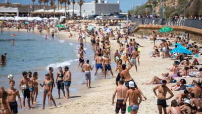 Море в Израиле кипит: вода прогрелась до 32 градусов - vesty.co.il - Израиль