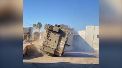 Видео: бронетранспортер ЦАХАЛа опрокинулся на севере Израиля - vesty.co.il - Израиль - Видео