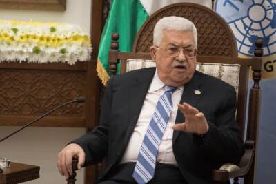 Махмуд Аббас - Низар Банат - СМИ: призывы к Махмуду Аббасу уйти в отставку звучат все чаще - cursorinfo.co.il - Израиль - Палестина - Хамас