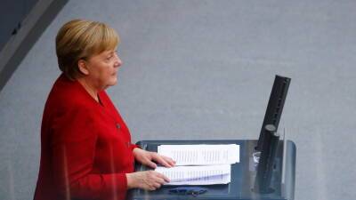 Штеффен Зайберт - Меркель отменила визит в Израиль из-за ситуации в Афганистане - russian.rt.com - Израиль - Германия - Афганистан - Из