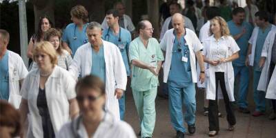 Сотни врачей митингуют в Иерусалиме - detaly.co.il - Иерусалим