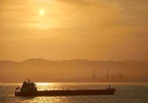 МИД стран G7 осудили Иран за атаку на танкер у берегов Омана - isra.com - Иран - Тегеран - Оман