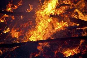 В Греции бушуют лесные пожары, тысячи людей эвакуированы - isra.com - Греция