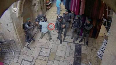 Видео теракта в Иерусалиме: так террорист напал на израильского пограничника - vesty.co.il - Израиль - Иерусалим - Видео
