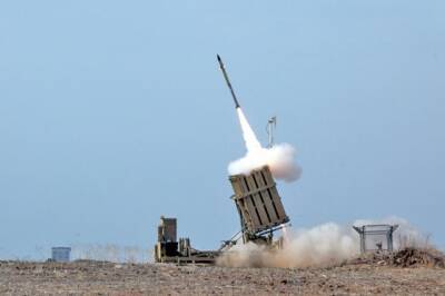 Система ПВО Израиля перехватила ракету, выпущенную из сектора Газа - aif.ru - Израиль - Газа - Из
