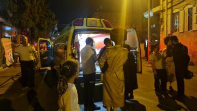 В Иерусалиме обвалилась высотная "сукка" – четверо в больнице - 9tv.co.il - Израиль - Иерусалим