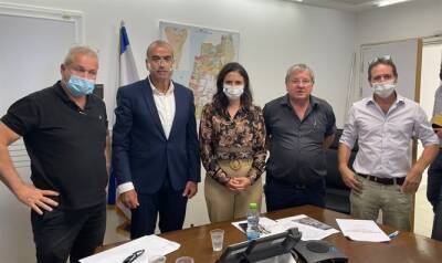 Шакед Айелет - Исраэль Зив - Министр внутренних дел провела встречу с представителями Форума правопорядка, чтобы обсудить усилия по борьбе с беззаконием в Негеве - 7kanal.co.il - Израиль