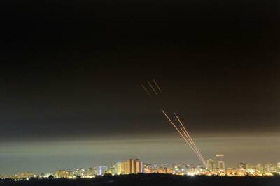 Газа «поздравила» с Новым годом: две ракеты взорвались у берегов Гуш-Дана - news.israelinfo.co.il - Газа - Гуш