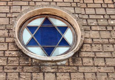 Из синагоги в Тель-Авиве украли свитки Торы - cursorinfo.co.il - Израиль - Тель-Авив - Германия - Вильнюс - Нетания - Тель-Авив - Из