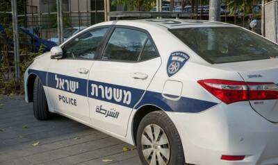Полиция начала расследование после сообщения о проникновении и краже нескольких свитков Торы из синагоги - 7kanal.co.il - Израиль - Тель-Авив - Нетания - Тель-Авив - Из
