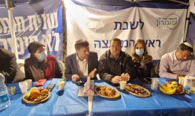 Нафтали Беннет - Бецалель Смотрич - Алон Шай - Орит Струк - Самария Йоси - Члены «Ха-Ционут да-Датит» посетили палатку протеста, поддержав тех, кто требует не допустить эвакуацию Хомеша - 7kanal.co.il - Израиль - Иерусалим