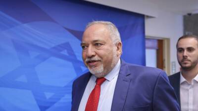 Яир Лапид - Авигдор Либерман - Министр финансов Израиля заболел коронавирусом - russian.rt.com - Израиль