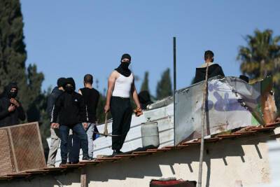 Шейх-Джарах: арабское семейство угрожает взорвать дом, протестуя против эвакуации - news.israelinfo.co.il - Иерусалим - Германия - Бейрут
