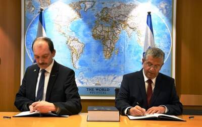 Беня Ганц - Израиль - Германия построит для Израиля подлодки на 3 млрд евро - korrespondent.net - Израиль - Германия - Украина