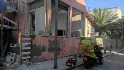 Трагедия в Тель-Авиве: в доме рухнул потолок, погиб человек, еще один пострадал - vesty.co.il - Израиль - Тель-Авив
