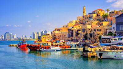 Израиль начнет принимать привитых туристов из стран с низким риском распространения COVID-19 - mir24.tv - Израиль - Из