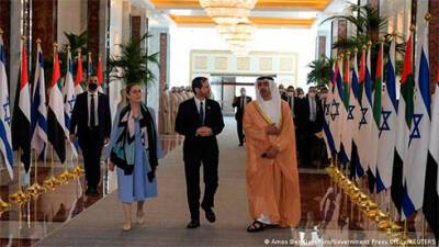 Яир Лапид - Нафтали Беннет - Израиль Ицхак - Мухаммед Бен-Заид - Президент Израиля совершает исторический визит в ОАЭ - bin.ua - Израиль - Тель-Авив - Вашингтон - Украина - Эмираты - Абу-Даби - Бахрейн - Президент