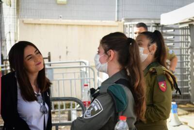ЦАХАЛ создаст женское боевое подразделение для религиозных женщин - cursorinfo.co.il - Израиль
