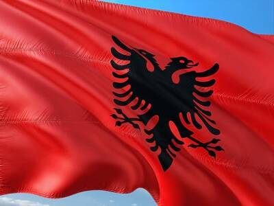 В Албании полиция применила слезоточивый газ против протестующих и мира - cursorinfo.co.il - Израиль - Сша - Вашингтон - Албания - Вашингтон - Президент