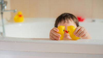Внезапно: все больше малышей в Израиле тонут в домашних ваннах - vesty.co.il - Израиль