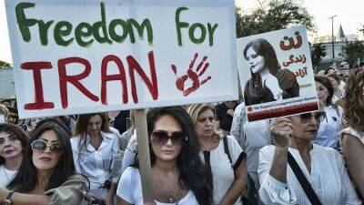 Али Хаменеи - Правозащитник об Иране: "Диктатор отказывается признавать реальность" - ru.euronews.com - Израиль - Иран - Сша - Нью-Йорк
