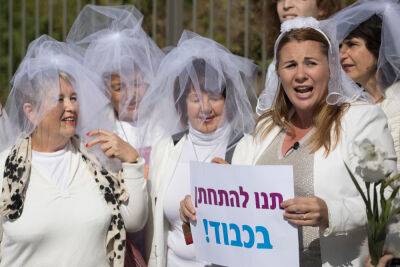 «Альтернативные» браки в Израиле станут дешевле? - news.israelinfo.co.il - Израиль - Тель-Авив