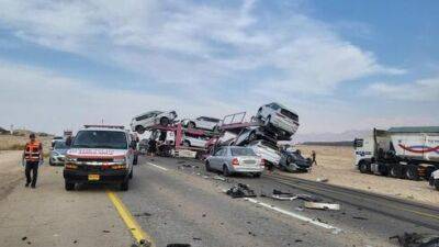 Смертельная авария по дороге в Эйлат: двое погибли, еще двое серьезно ранены - vesty.co.il - Израиль