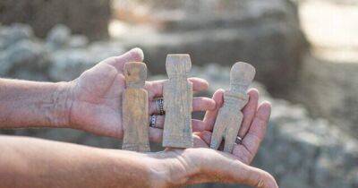 Сделана из костей: в Израиле нашли 1000-летнюю игрушку для детей - focus.ua - Израиль - Украина - Хайфа