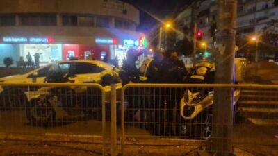 Мотоциклист убил ножом пешехода на перекрестке в Холоне - и скрылся - vesty.co.il - Израиль - Тель-Авив