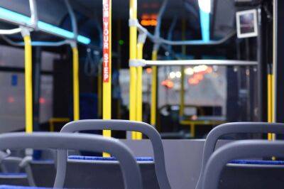 Ультраортодоксальные девушки подверглись сексуальным домогательствам в автобусе - cursorinfo.co.il - Иерусалим