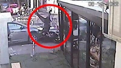 Видео: так палестинский террорист сбил израильтянина в Южном Тель-Авиве - vesty.co.il - Израиль - Палестина - Тель-Авив - деревня Сильвад
