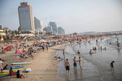 Минздрав предостерегает население от купания на пляжах Бат-Яма, Тель-Авива и Герцлии - cursorinfo.co.il - Израиль - Тель-Авив - Тель-Авив