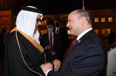 Салман Бин Аль-Халифа - Брэд Купер - Премьер-министр Израиля впервые посетил Бахрейн - eadaily.com - Израиль - Иран - Сша - Бахрейн