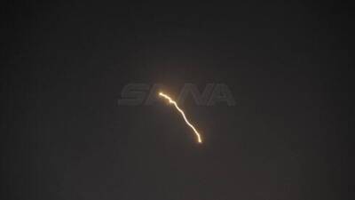 Вторая атака за сутки: в Сирии сообщили об израильском ракетном залпе в районе Дамаска - vesty.co.il - Израиль - Сирия - Дамаск - Sana