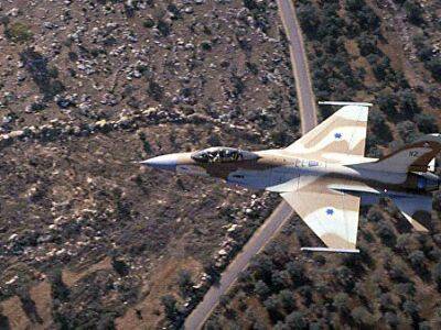 Израиль нанес удар по территории Сирии в ответ на запуск зенитной ракеты - kasparov.ru - Израиль - Сирия - Ливан - Дамаск - Бейрут - Sana - Умм-Эль-Фахм