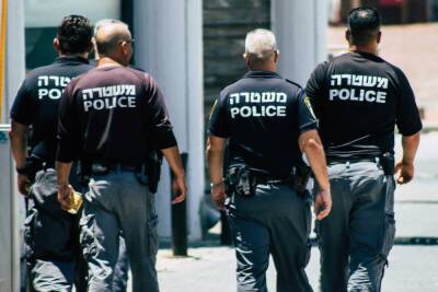 Двум полицейским предъявлено обвинение в избиении ультраортодокса - news.israelinfo.co.il - Иерусалим