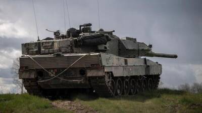 На фоне войны в Украине: Швеция закупила в Израиле снаряды для танков - vesty.co.il - Израиль - Украина - Швеция - Финляндия - республика Крым - Стокгольм