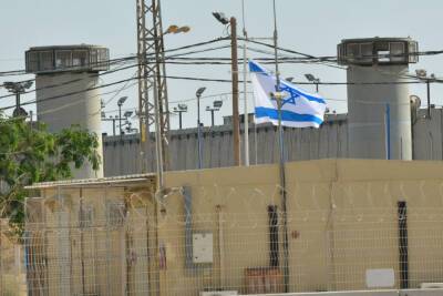 Заключенные-террористы угрожают массовой голодовкой с конца недели - news.israelinfo.co.il - Израиль - Палестина