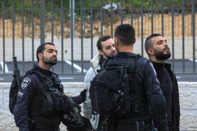 В Иерусалиме застрелен палестинец, напавший на полицейских с ножом - news.israelinfo.co.il - Иерусалим