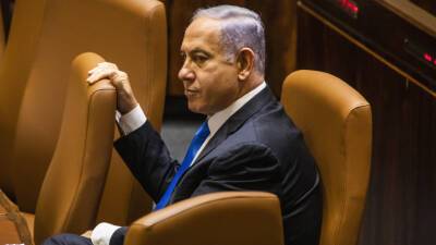 Яир Лапид - Биньямин Нетаньяху - Нафтали Беннет - Нетаньяху заразился коронавирусом - mir24.tv - Израиль