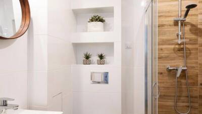 Слишком тесная ванная? 5 способов сделать ее внешне просторной в Израиле - vesty.co.il - Израиль